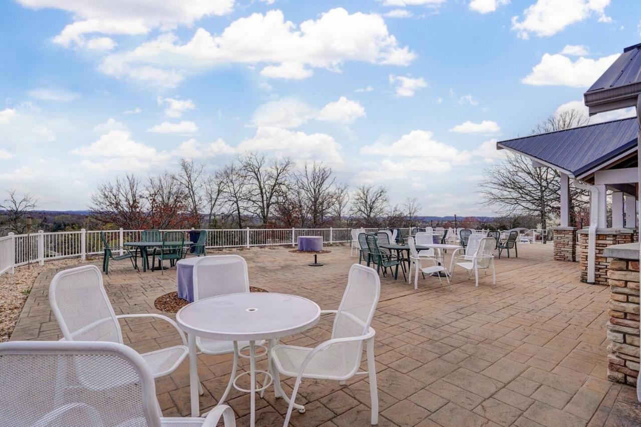 Retreat @ The Hills W/ Pets And Game Room Branson Bagian luar foto