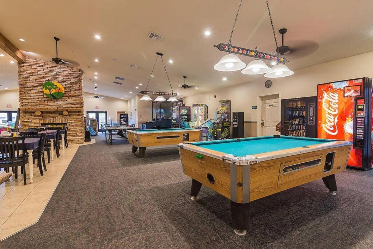 Retreat @ The Hills W/ Pets And Game Room Branson Bagian luar foto