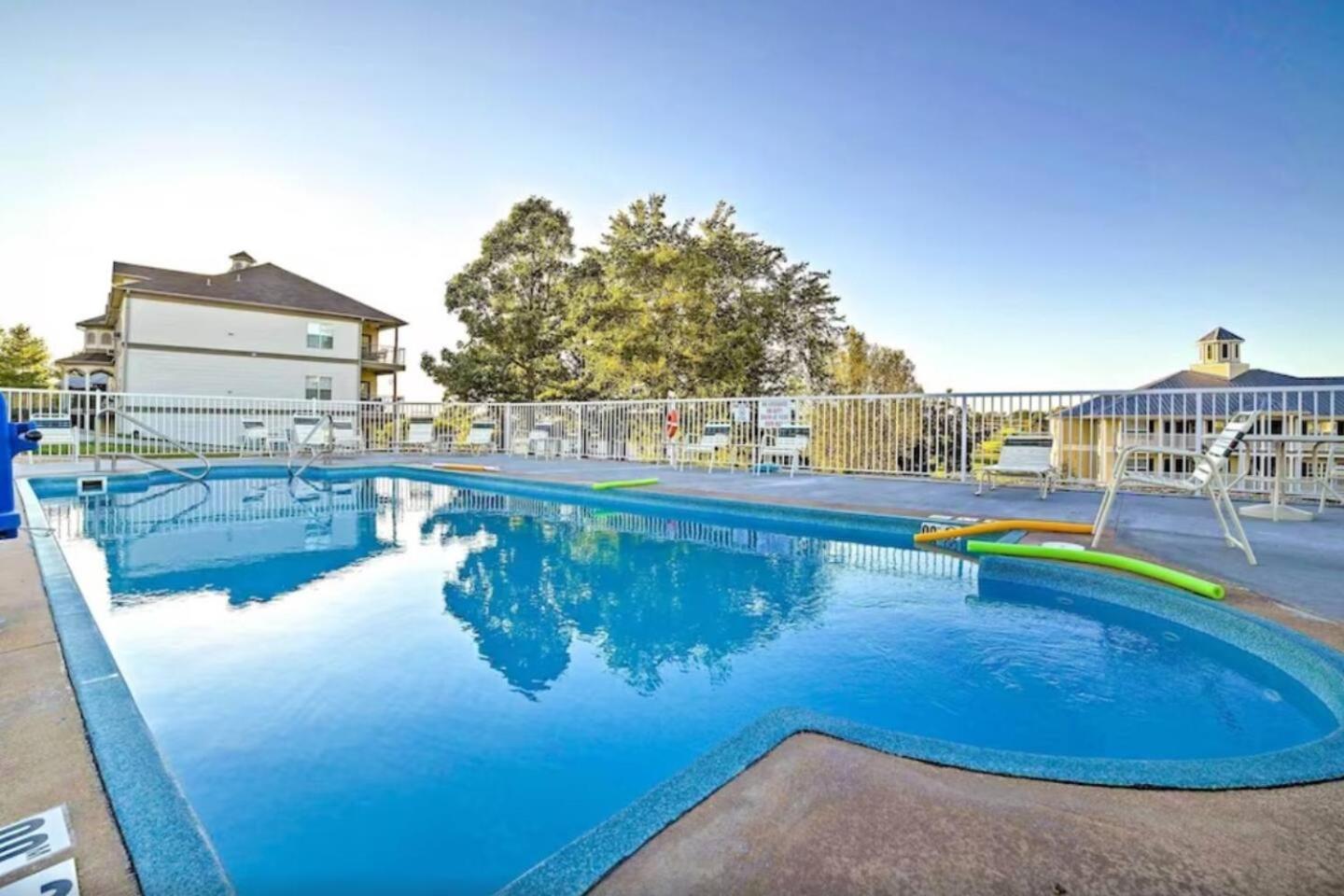 Retreat @ The Hills W/ Pets And Game Room Branson Bagian luar foto